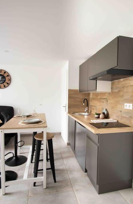Apt T2 Neuf Terrasse Arles Exterior photo