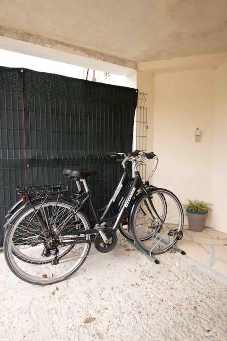 Apt T2 Neuf Terrasse Arles Exterior photo